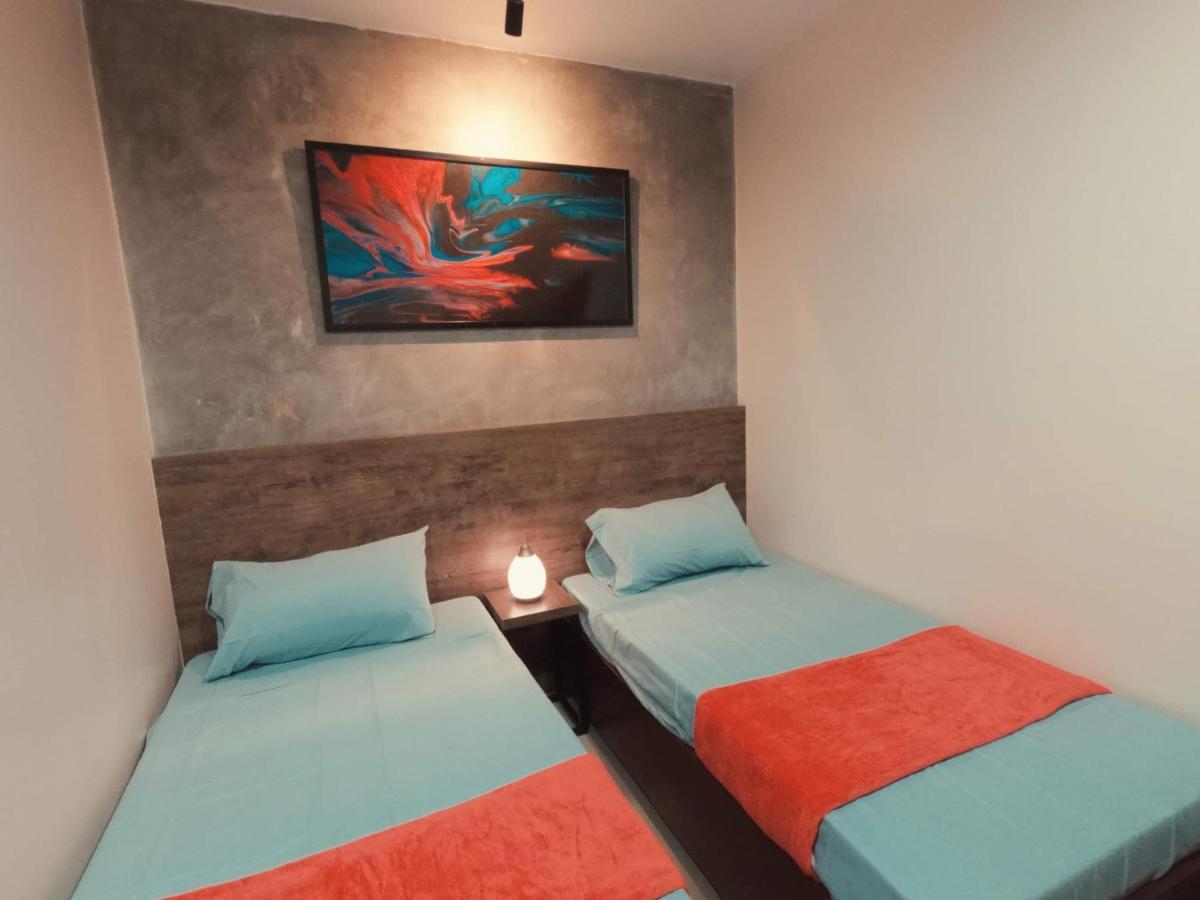 A&E Apartelle Bacolod Exteriér fotografie