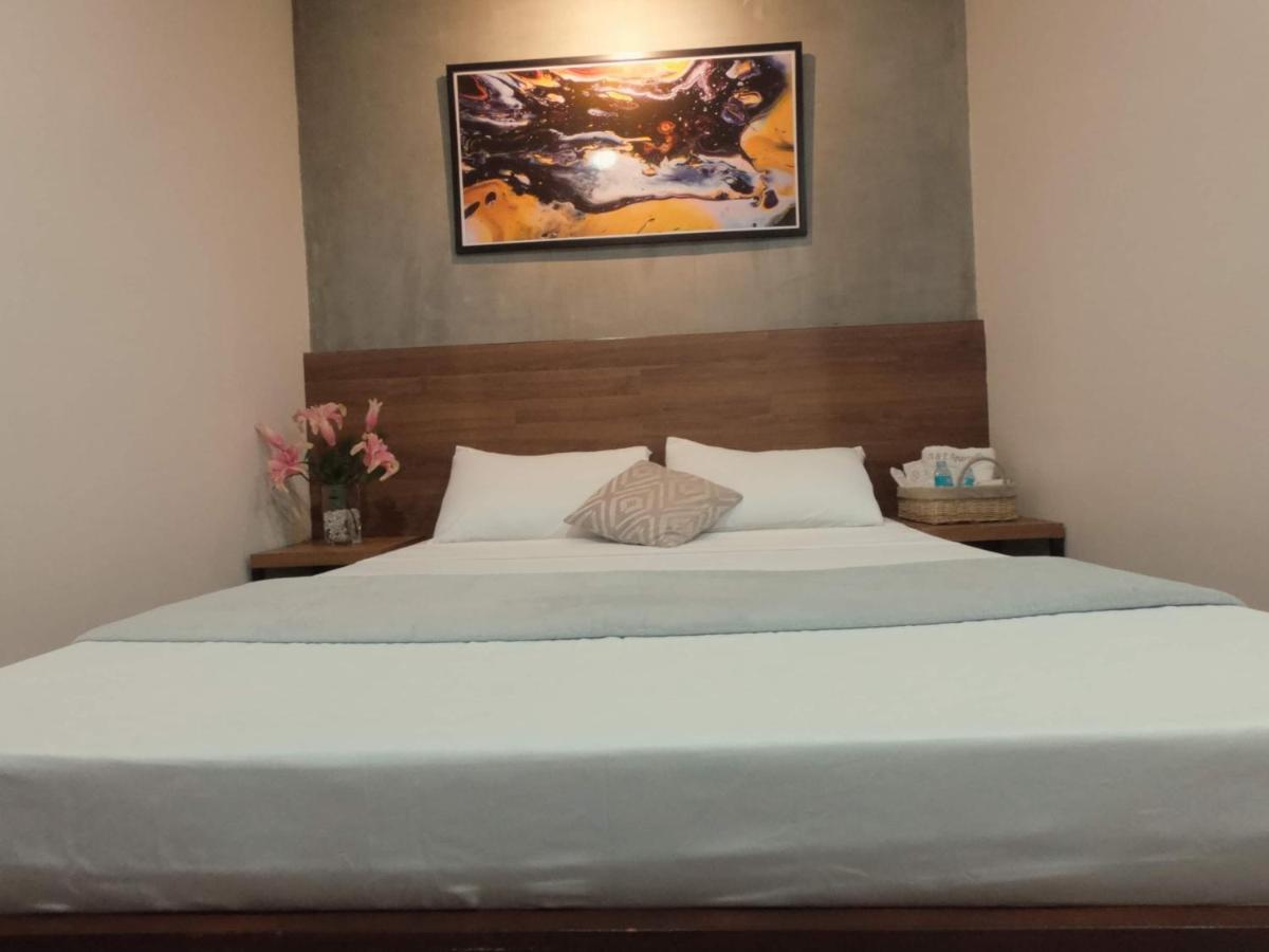 A&E Apartelle Bacolod Exteriér fotografie