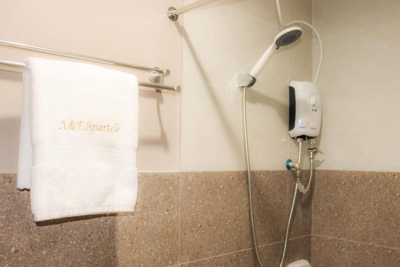 A&E Apartelle Bacolod Exteriér fotografie