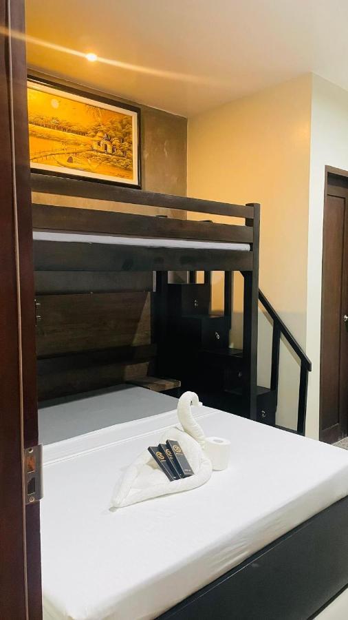 A&E Apartelle Bacolod Exteriér fotografie